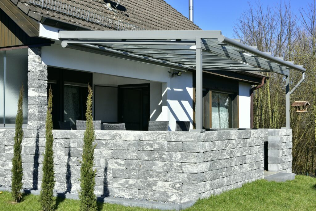 Pergola als Sonnenschutz Terrassenüberdachung Friedrichshafen